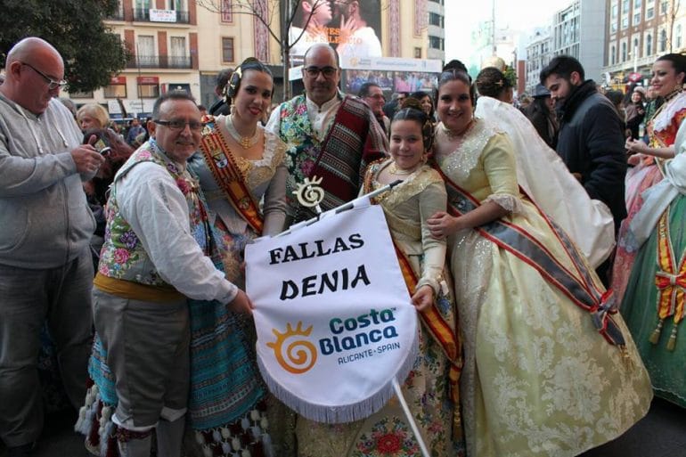 Las fallas de Dénia desfilan por Madrid