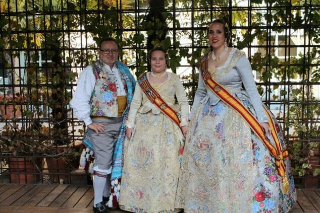 las falleras mayores de denia y el presidente de la junta local fallera en madrid