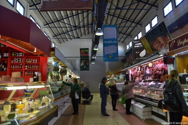 obras de mejora en el mercat municipal de denia