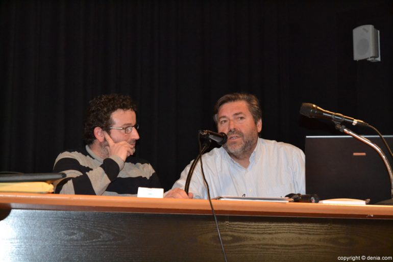 Óscar Mengual y Rafa Carrió en la reunión de los talleres participativos del PGE