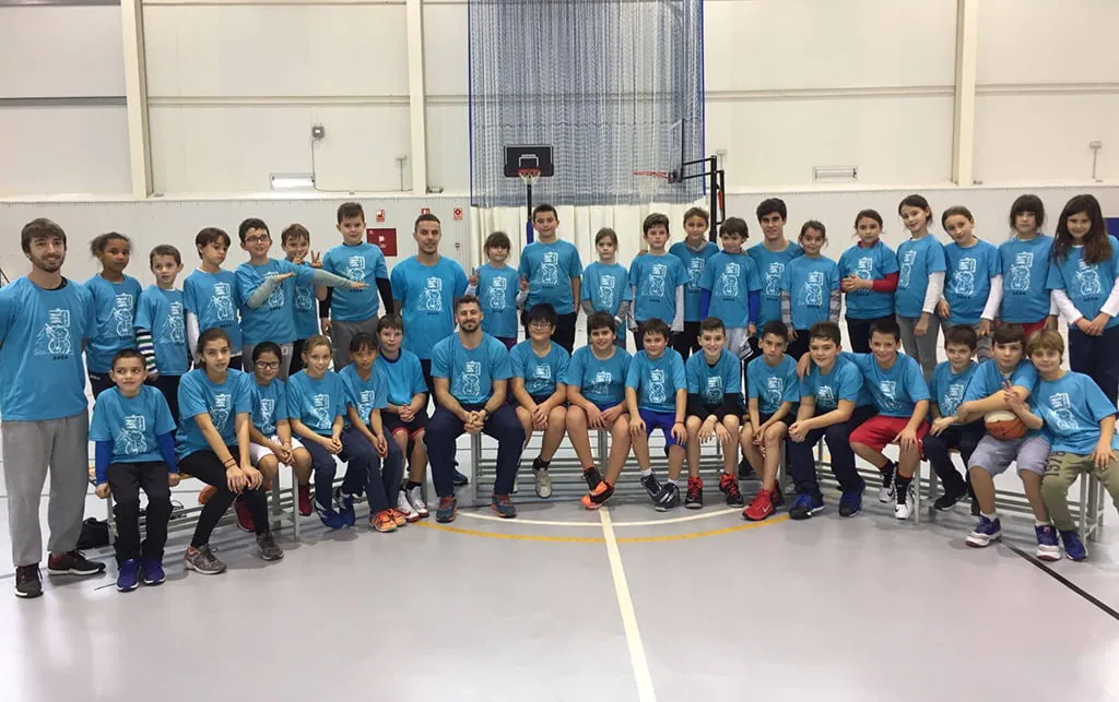 Participantes en el VII Campus de Nadal del Dénia Básquet