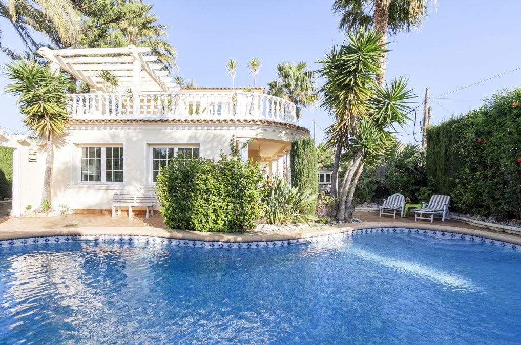 Casa Flamenc, la espectacular villa para alquiler vacacional de Quality Rent a Villa 1 Piscina Quality Rent a Villa