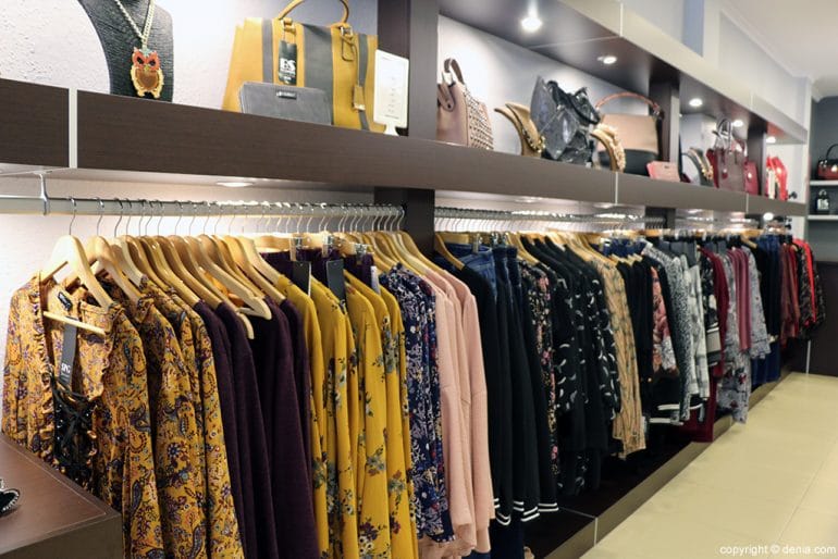 Ropa y complementos BLANNES