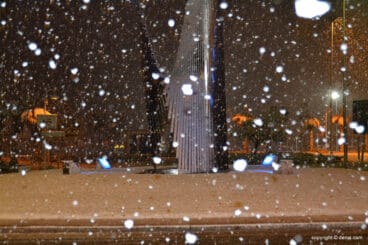 Rotonda plaza Benidorm nevada