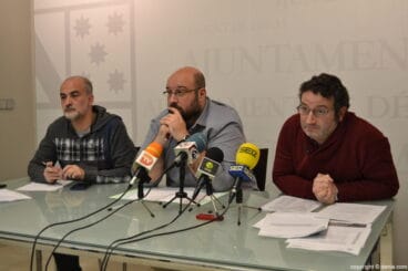 rueda de prensa danos en playas