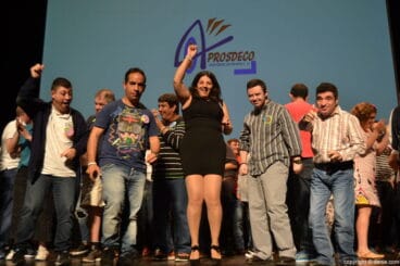 usuarios de aprosdeco durante la presentacion de la campana de sensibilizacion