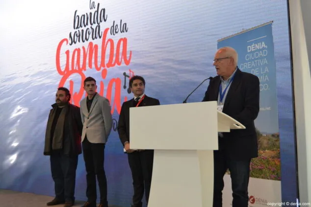vicent grimalt presenta la bso de la gamba roja de denia en fitur