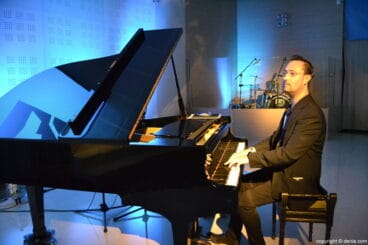 Inauguración en Dénia de la Cumbre Internacional de Liderazgo