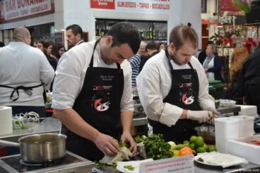 6º Concurso Internacional de Cocina Creativa de la Gamba Roja de Dénia – elaboración de los platos
