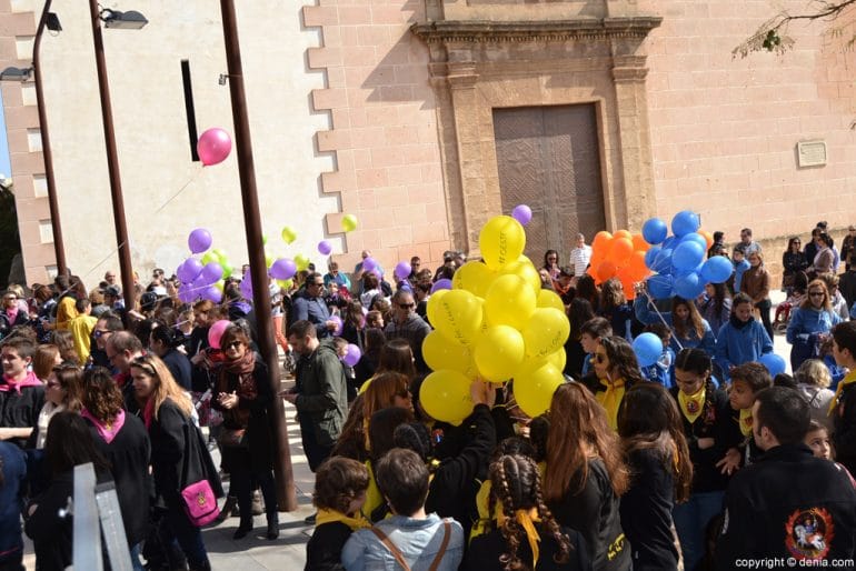 Crida y pregón fallas 2017 - Globos