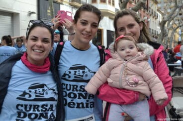 III Cursa de la Dona Dénia – Participantes antes de la carrera