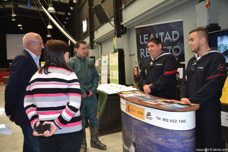 Feria de estudiantes Orienta-T - Fuerzas armadas