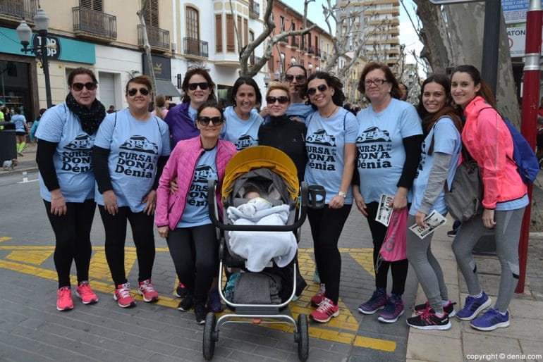 III Cursa de la Dona Dénia - Participantes antes de la carrera
