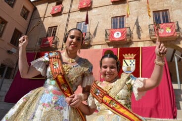 26 crida falleras 2017 falleras mayores de denia