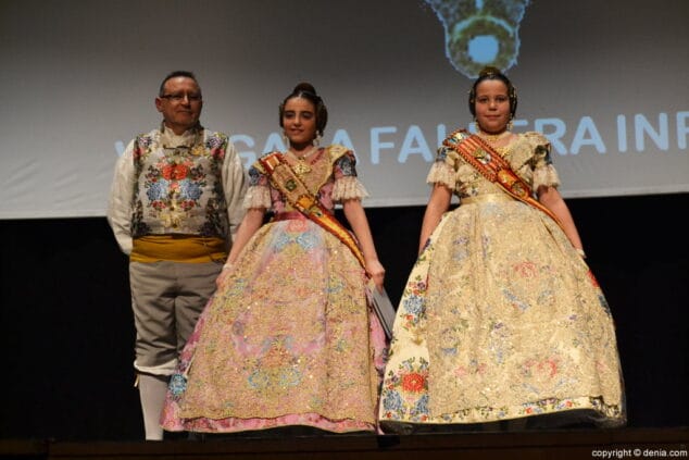28 gala fallera infantil 2017 recompensa a maria villalba