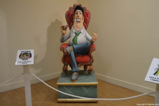 33 ninot de la falla diana 2017