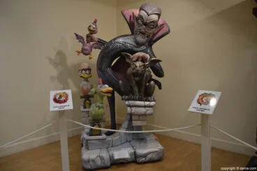 Ninot de la falla Oeste 2017