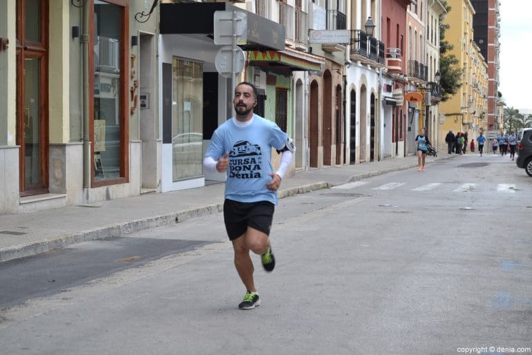 III Cursa de la Dona Dénia - Paso por la calle La Mar