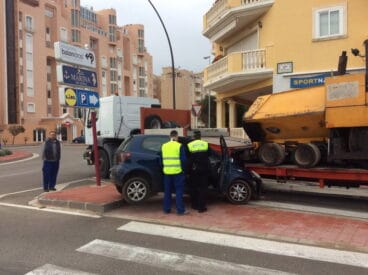 accidente en la rotonda del real club nautico de denia 1