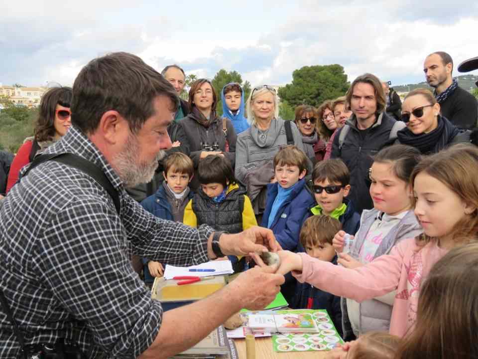 Medio centenar de personas participan en la excursión a Calp por el Día de los Humedales 1 anillamiento de aves en calp