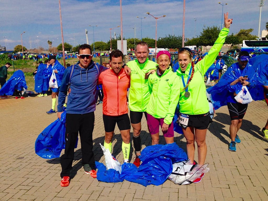 atletas del denia triatlo en sevilla