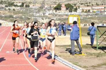 enma fornes en la prueba de los 800 metros lisos