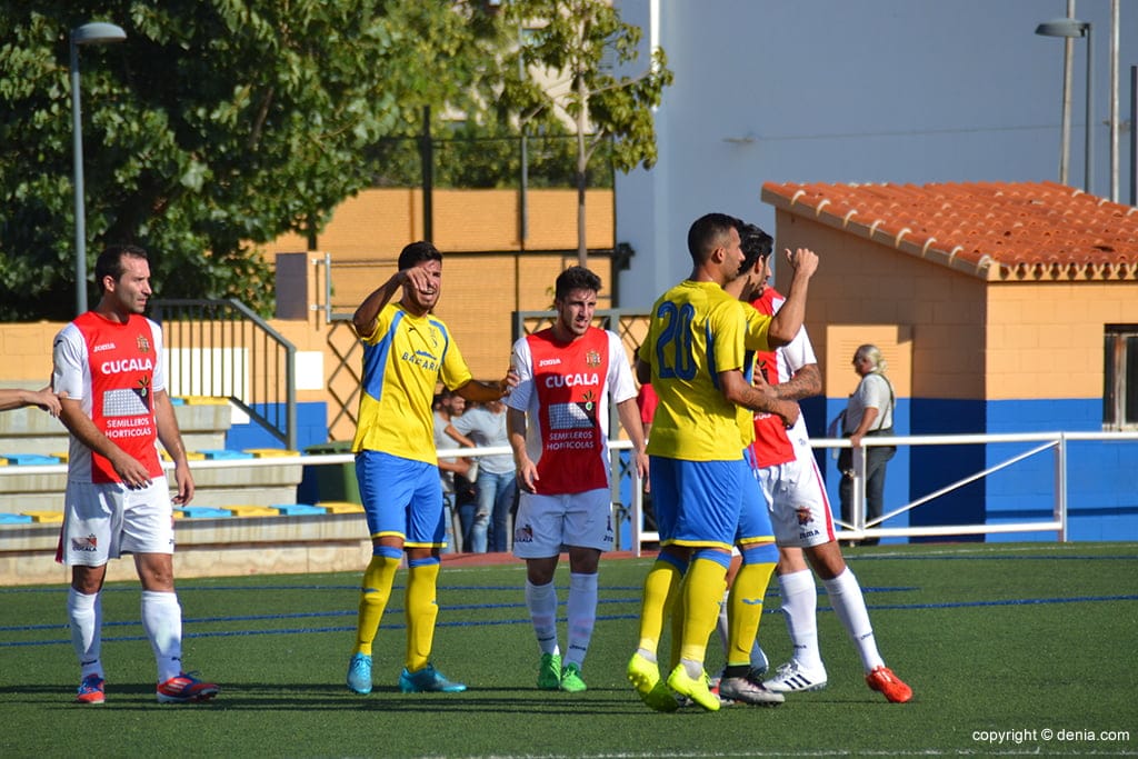 estrechos marcajes entre los jugadores