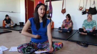 henar delgado imparte canto prenatal en denia