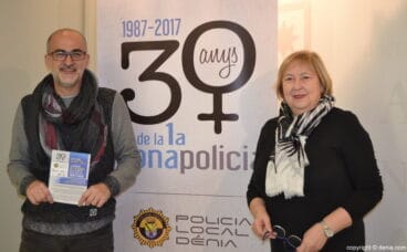 javier scotto y elisabet cardona presentan los actos conmemorativos de los 30 anos de incorporacion de la mujer a la policia local de denia
