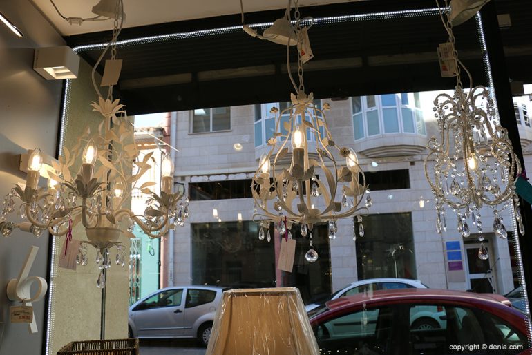 Lámparas estilo colonial Luces de Denia