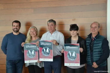 marian tamarit junto a portoles y otros miembros del rcn denia