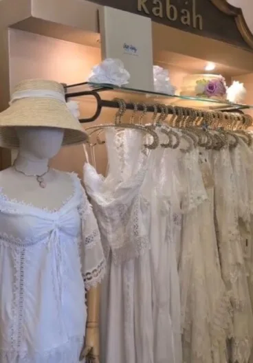 Moda mediterránea femenina en Kabah Boutique