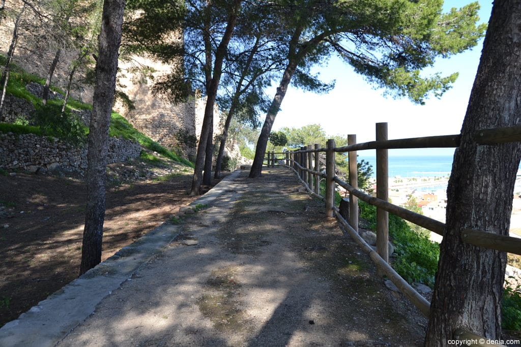 paseo por el castillo