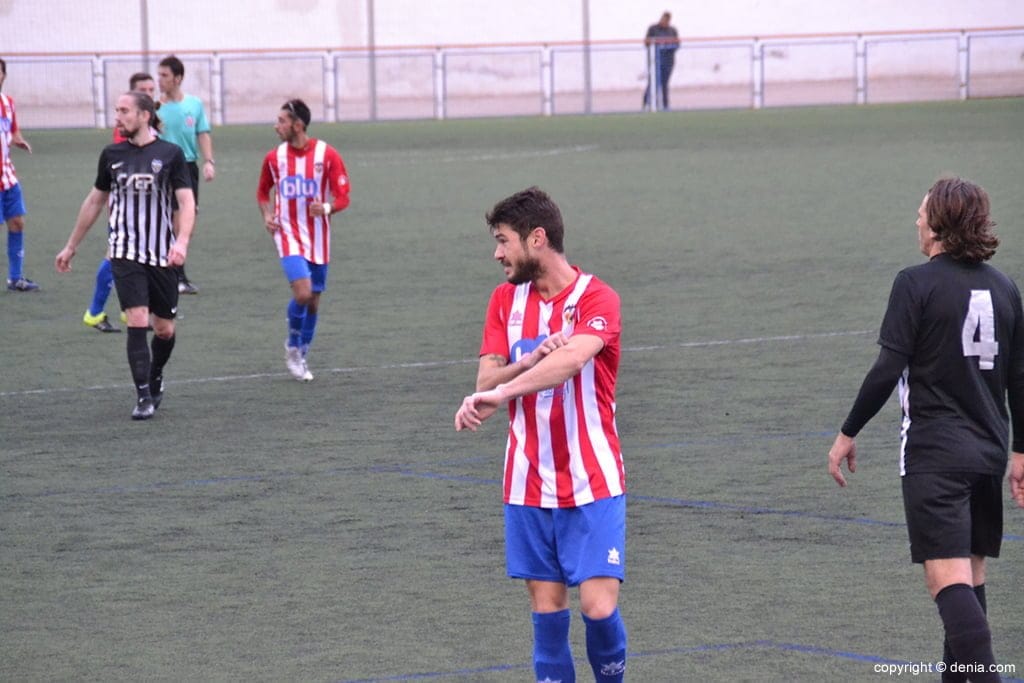 petu vigilado por un defensor