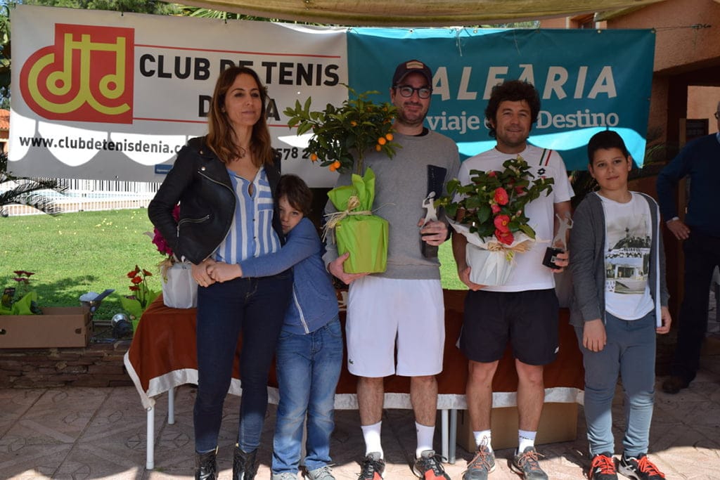 quique romany junto a ramon de cardenas