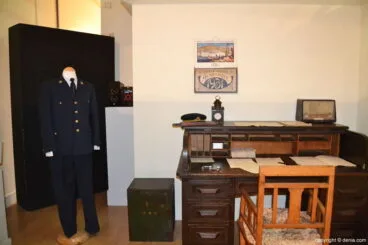 Exposición sobre el Tenor Cortis en Dénia – oficina de la estación