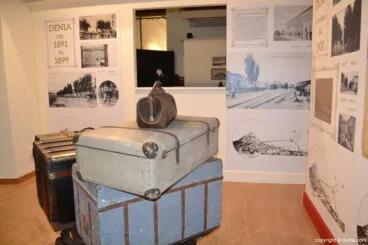 Exposición sobre el Tenor Cortis en Dénia – recreación de la estación de tren