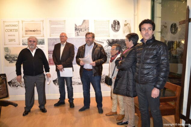 05 exposicion sobre el tenor cortis en denia acto de inauguracion