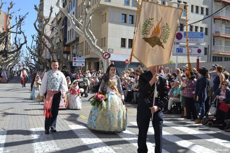 070 Ofrenda Fallas Dénia 2017 - Falla Les Roques - Cargos infantiles