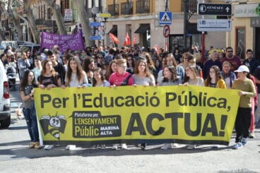 Manifestación educativa en Dénia