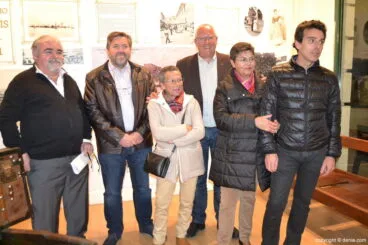 Exposición sobre el Tenor Cortis en Dénia – autoridades y familiares de Cortis