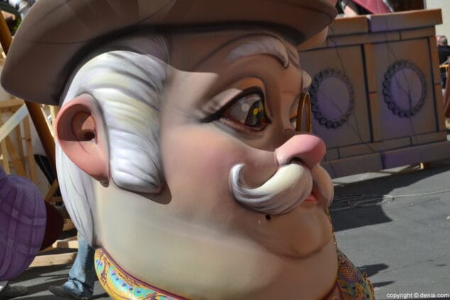 09 planta fallas denia 2017 ninot falla paris pedrera