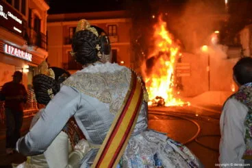 Nit de la cremà 2017 – Cremà de la falla de la Junta