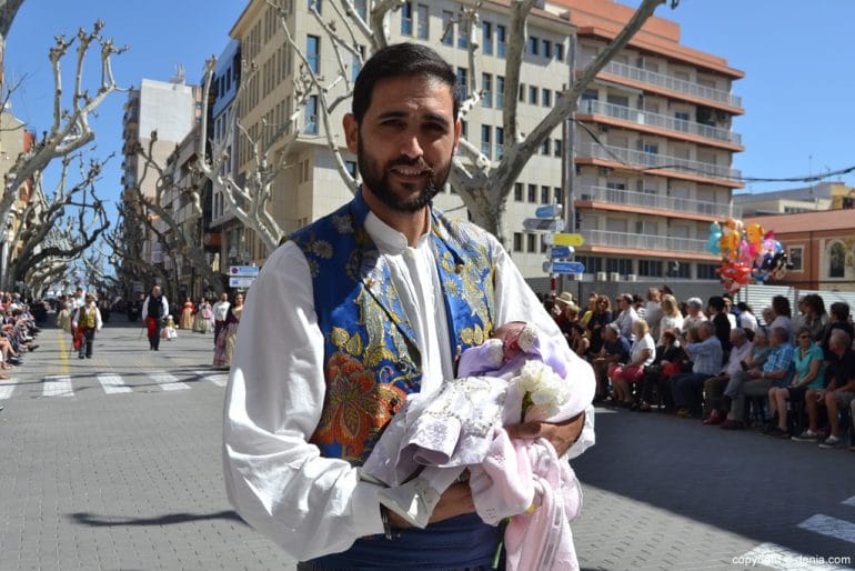145 Ofrenda Fallas Dénia 2017 - Falla París Pedrera - Pilar Ramírez