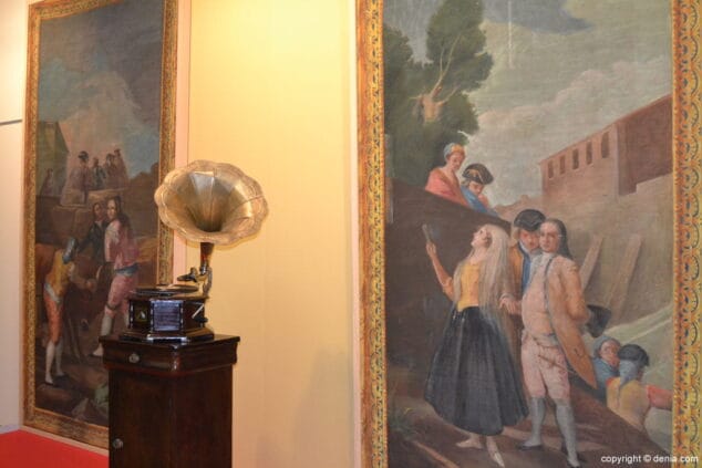 15 exposicion sobre el tenor cortis en denia gramola y cuadros