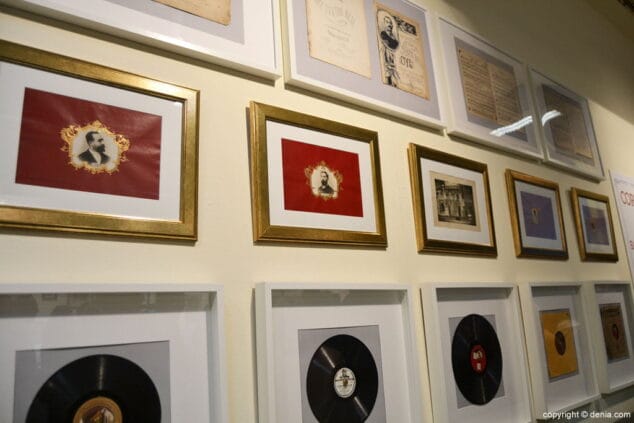 16 exposicion sobre el tenor cortis en denia discografia de cortis