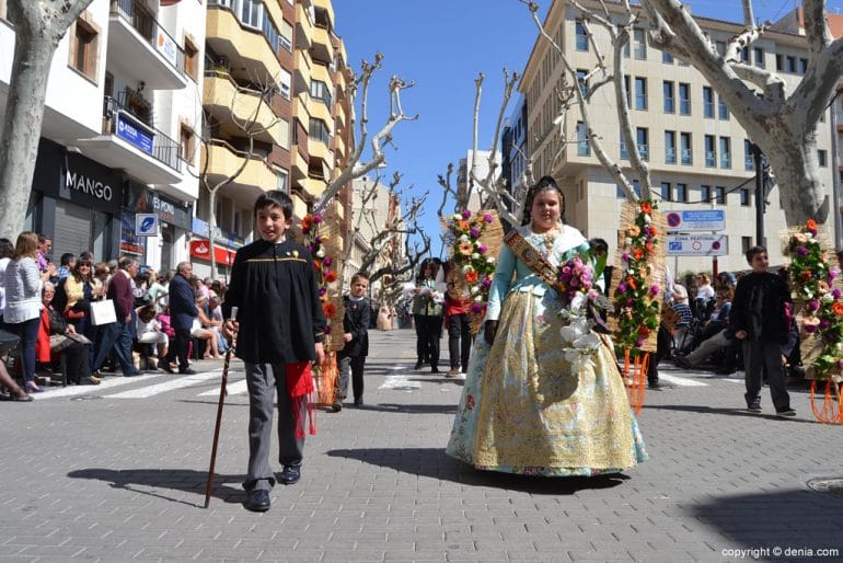 194 Ofrenda Fallas Dénia 2017 - Falla Centro - Manuel y Lucía