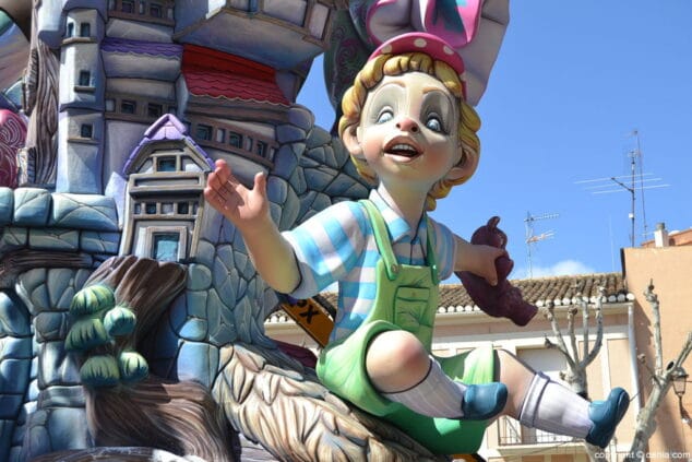 29 planta fallas denia 2017 ninot oeste