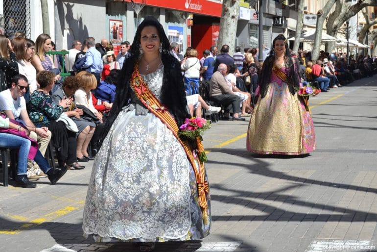 297 Ofrenda Fallas Dénia 2017 - Corte de honor de Inés Alacreu