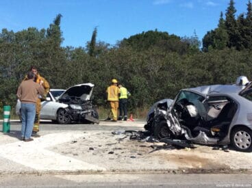 Accidente entre dos vehículos en Dénia